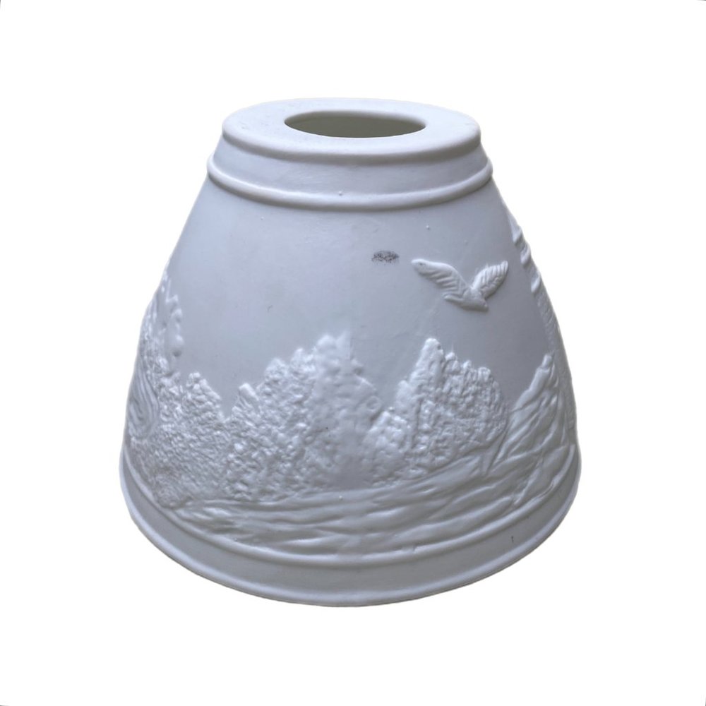 Meico Retro Art Embossed Bisque Porcelain Electric Lamp/Night Light Seashore - Picture 7 of 12